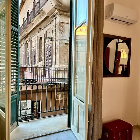 Lägenhet A Un Passo Dal Massimo 2